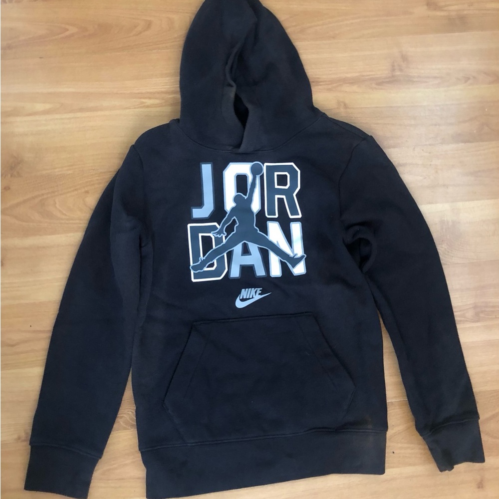 Nike Jordan Hoodie Boy Youth Medium size Black Pullover Graphic Long Sleeve